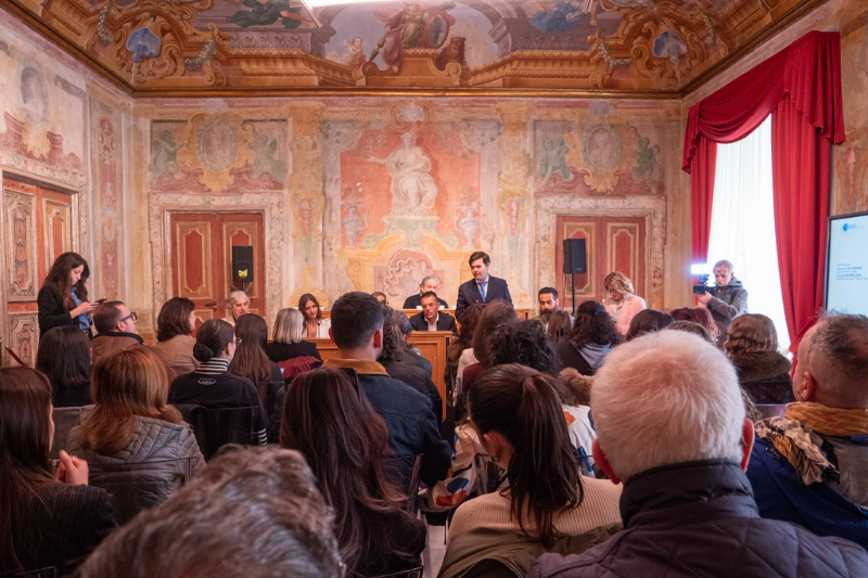 Vietri sul Mare, consegnati i diplomi agli allievi della Scuola regionale di ceramica vietrese